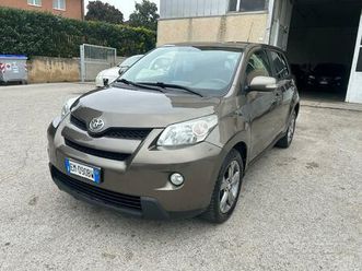 toyota urban cruiser 1.4 d-4d 4x4 lounge x