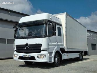 mercedes 821 atego - space cab 6 places + caisse déménagement 40 m3 + hayon intégral