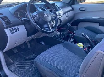 vends l200 mitsubishi