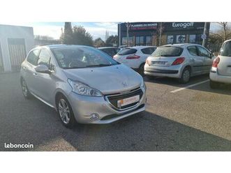 peugeot 208 féline