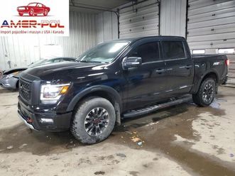 nissan titan sv 2023 5.6l 5.6 benzyna 400km