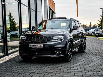 jeep grand cherokee srt8 6.4 v8 hemi 468 ch phase 2 full black toit ouvrant harman kardon full options 33 000 km premiere main