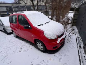 yaris verso 1.3 linea sol