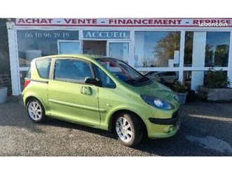 peugeot 1007 / 1.6 sporty pack / essence / auto / 2005 / crit'air 2