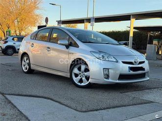 toyota prius 1.8 hsd advance