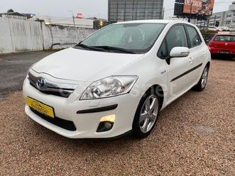toyota auris 1.8 hibrido active