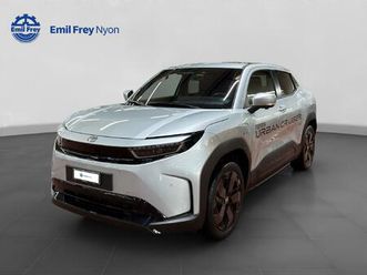 toyota urban cruiser premium awd: réserver un essai sur route !