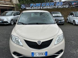 lancia ypsilon 1.2 69 cv 5 porte platinum