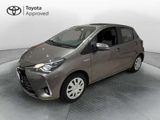 yaris 1.5 hybrid 5 porte business