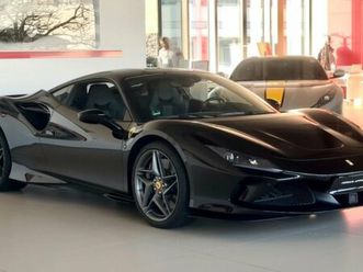 ferrari f8 tributo carbone