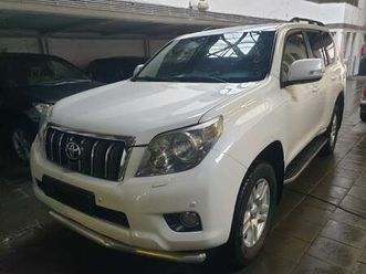 landcruiser 3.0 d-4d premium 7pl.