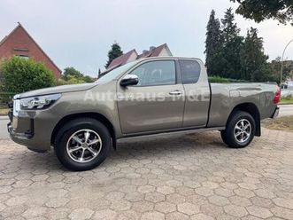 toyota hilux 2.8 extra cab 4x4 automatik *mwst*