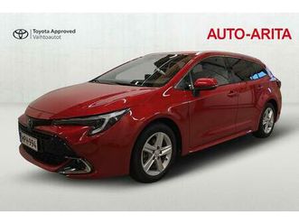 touring sports 1,8 hybrid launch edition  upea väri 