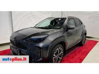 toyota yaris cross, 1.5 l., off-road / crossover