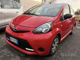 toyota aygo 1.0 12v vvt-i 5 porte lounge connect