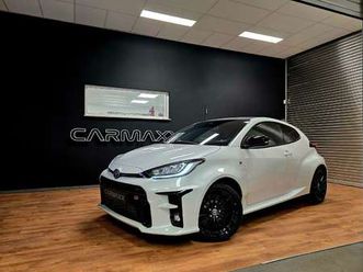 yaris gr dans un état neuf !! a voir collector