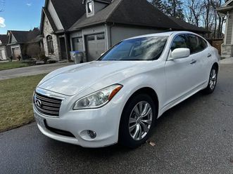 2012 infiniti m37x
