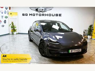 standard range plus auto rwd 4dr