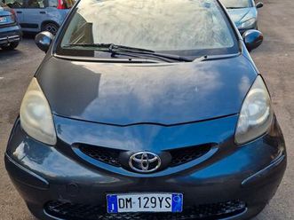 toyota aygo con solo 128 mila km orginali