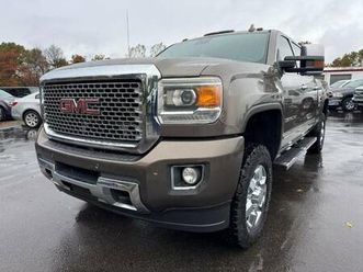 2015 gmc sierra 3500hd denali crew cab duramax diesel 4x4 - loaded!