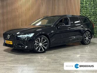 volvo v60 t6 awd recharge ultra dark schuifdak | trekhaak | head-up display | harman kardon | adaptieve cruise control | stoelverwarming voor+achter | stuurwiel