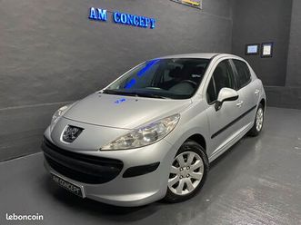 peugeut 207 tendance 1.4 / 16v / 6cv / 70kw / 95cn / 96.000km / chaîne distribution / crit'air 2◊ / clim / ...