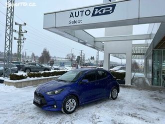 toyota yaris 1.5 hev e-cvt comfort