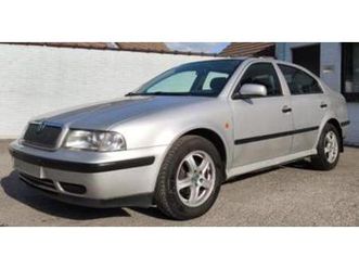 ② skoda octavia 1.6 essence. — skoda — 2ememain