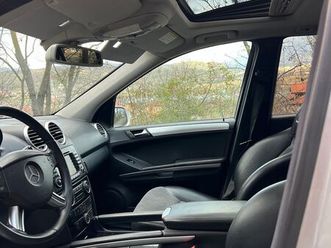 shitet ose nderrohet +- diferencen