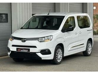 ② toyota proace city 1.2/benzine/carplay/airco/euro6d/ — toyota — 2ememain