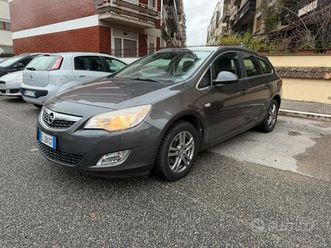 opel astra st 2.0 dti 165cv cosmo - trattabile -