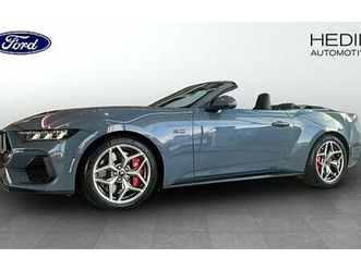 ford mustang gt convertible v8 automat