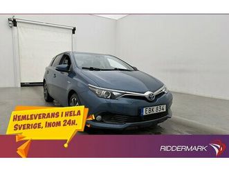 toyota auris active plus värmare navi kamera låg skatt