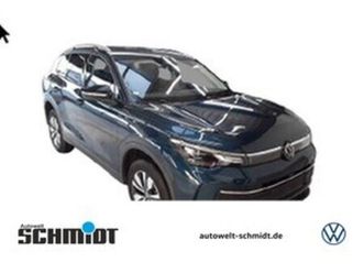 tiguan 1,5 etsi dsg goal ahk r-kamera navi side...