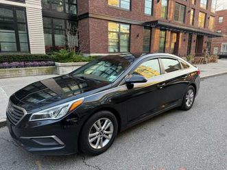 2016 hyundai sonata, le 2.4 4cyl good gas miles safe and reliable
