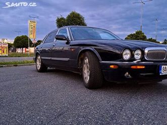 jaguar daimler daimler super v8 jaguar xjr