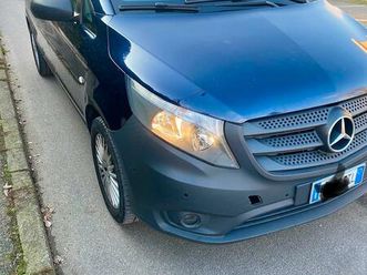 vito mercedes 119 cdi mixto 4x4 automatico 2015