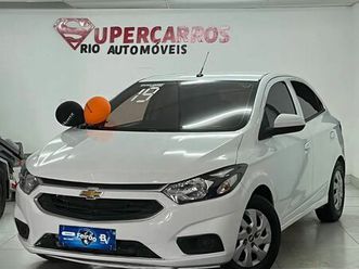 hatch lt 1.0 8v flex mec. 4p