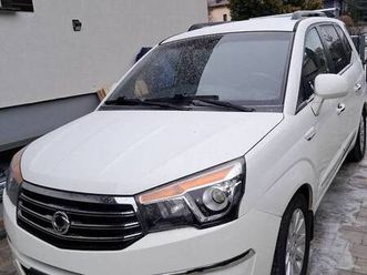 sprzedam wygodnego 7 osobowego suva. płock - sprzedajemy.pl