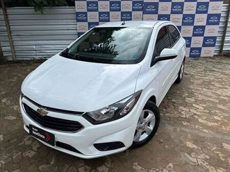 hatch lt 1.4 8v flex aut. 4p