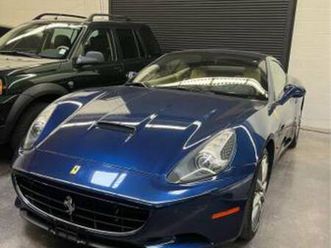 classy! luxury! 2014 ferrari california convertible | 28,402km