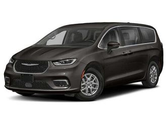 used 2023 chrysler pacifica touring l