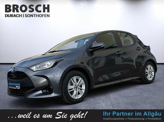 mazda 2 hybrid 1.5 vvt-i cvt agile kamera+carplay+shz+