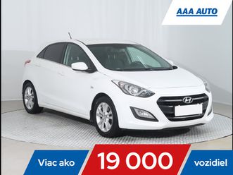 hyundai i30 1.6 mpi, serv.kniha, klíma, tempomat