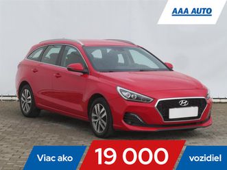 hyundai i30 1.4 t-gdi, style, automat, serv.kniha