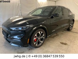 ford mustang mach-e 99 kwh awd led 19