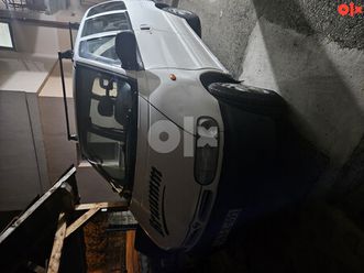 nissan serena 2000 tek reg. kombi . moze dog o polici