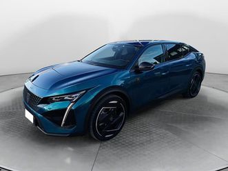 408 408 hybrid 225 e-eat8 gt promo sm 1