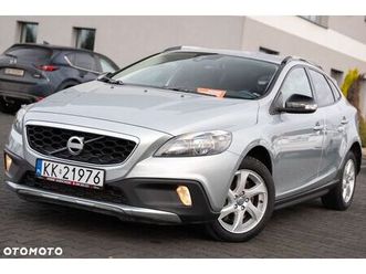 volvo v40 cross country d3 momentum