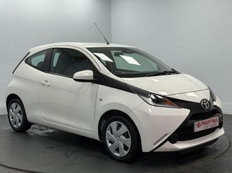 1.0 vvt-i x-play euro 6 3dr (safety sense)